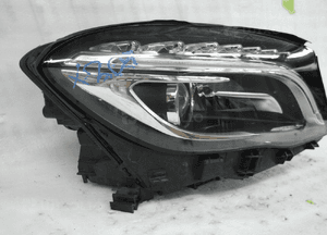 Mercedes A156 156 gla lampa przednia prawa 2