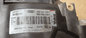 Lampa prawy przód przednia prawa Audi A4 B6 8E0941004F 8E0990008F 9