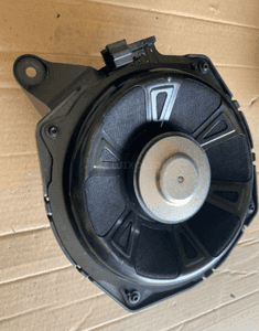 Mercedes A 177 B 247  subwoofer głośnik  CLA 118 GLB X247 1