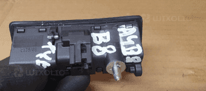 Klamka mikrostyk przycisk klapy bagażnika Audi A4 B8 Kombi 5N0827566B 8