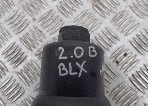 Obudowa filtra oleju 2,0 blx vaico V10-4621 radom 2