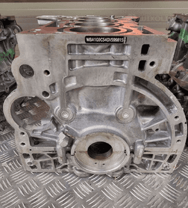Bmw F10 F11 F20 F30 bloki silnika N20 N26 pordzewiałe cylindry 7587604 blok 8