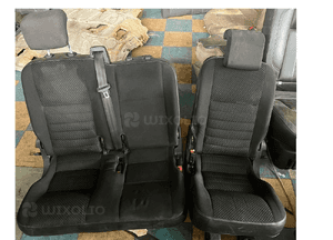 Kanapa tylna siedzenia 2 rząd Land Rover Defender Puma 1