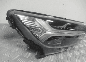 Lampa przednia przód prawa volvo XC40 full led 31655990 2017-2022 4