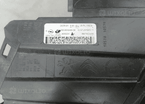 Lampa prawa prawy przód Opel Zafira D Expert Jumpy 9832836480 11