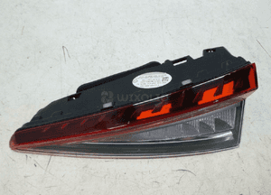 Skoda enyaq iv lampa prawy tył tylna led w klapę 4