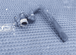 Obudowa Termostat Y2495002 06D121133C Krociec Czujnik Przewod Waz 2.0 TFSI Audi A4 B7 A6 C6 19