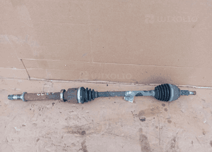 Półoś prawa długa półośka Renault Clio III 1.2 TCE 391009067R 1