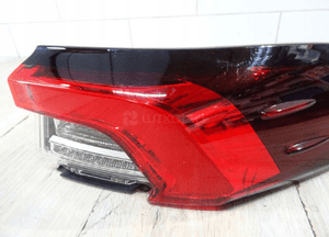 Toyota Corolla E210 E21 2018 Prawa strona Lampy tylne 6
