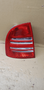 Lampa lewy tył tylna lewa Skoda Superb I 2