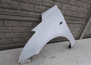 SUZUKI SWIFT Mk7 10-17 BŁOTNIK PRZEDNI LEWY 2