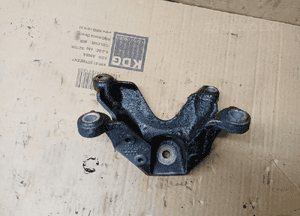 Łapa podpora silnika Audi A6 C6 3.2 FSI 4F0199307M 5