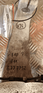 Bmw F10 F11 zwrotnica prawy prawa przód przednia 6777752 14