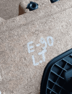 Boczek tapicerka lewy tył tylna lewa skóra BMW 3 E90 Sedan 4