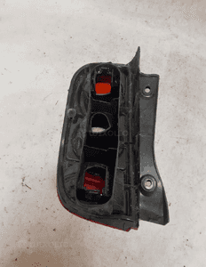 Tyl tylna lampa prawa nissan micra K12 4
