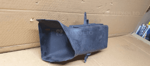 Wlot dolot kanał powietrza lewy BMW M5 G30 F90 8065809 2
