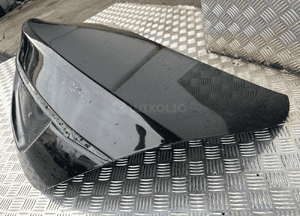 MERCEDES C 205  sedan klapa tylna   694 655 555 5