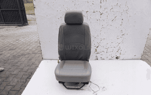 Fotel siedzenie lewy przód z poduszką volkswagen transporter T5 1