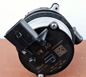 Audi OE Pompa wody 8B3965567 2