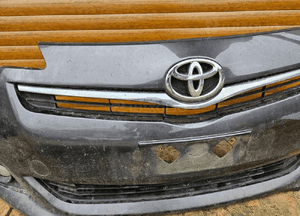 Toyota VERSO S verso-s 10-14 zderzak przedni przód kompletny 1G3 5