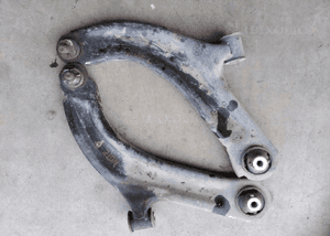 Renault Modus  Clio III Nissan Note E11 I wahacz przod przedni prawy lewy