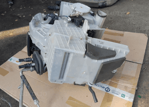 Mazda 3 BK 03-09  5 05-10  nagrzewnica wody wentylator nawiewu parownik 4
