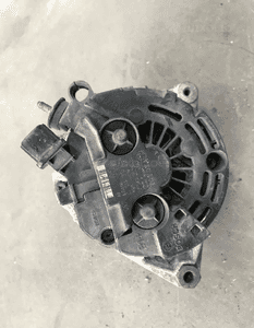 Alternator Toyota Avensis Corolla 0124315024 4