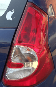 Dacia Sandero I  lampa tył tylna  prawa lewa 3