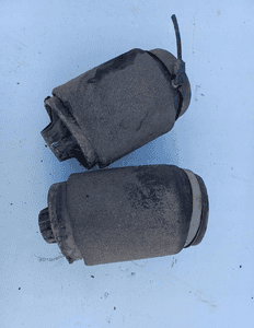 Bmw X6 E71 4.4 V8 miech poduszka pneumatyczna nivo prawa  lewa 1