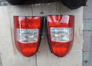 Mazda MPV 99-06 lampa tylna tył lewy Lewa orginał 2