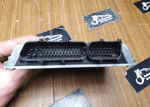 Komputer 3B0907557E 3B0907557B Sterownik Moduł Silnika 1.6 8V Audi A4 B5 VW Passat B5 4