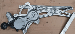 Toyota Yaris II mechanizm podnośnik szyby przód przedni prawy lewy 5D    06-11 5