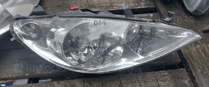 Przod przednia lampa prawa peugeot 307 1