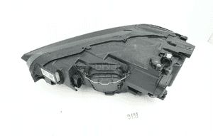 LAMPA PRAWA PRAWY PRZÓD VW SPORTSVAN XENON 7