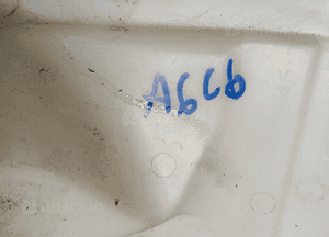 Zbiorniczek spryskiwaczy pompka Audi A6 C6 4F0955452B 4F0955451P 4F0955453 11
