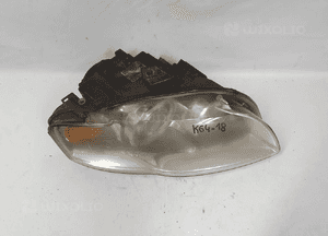 Lampa przednia prawa przód prawo audi A4 B7 4