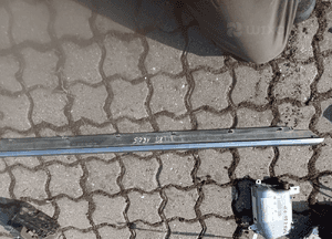 listwa drzwi audi a 6 c 5 prawa tył dolna