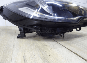 Opel astra v k lampa przod przednia prawa led 39158006 4287 4