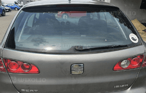 Seat Ibiza 6L klapa tył tylna szyba bagażnika LS7U