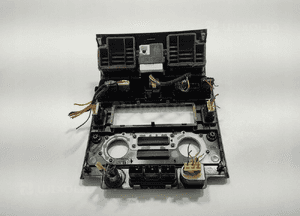 RAMKA OSŁONA DESKI ROZDZIELCZEJ RADIA LAND ROVER DEFENDER 7H12-045F67 07-14 4