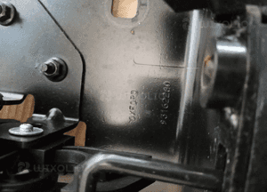 Zawias zamek dachu lewy tył Opel Tigra B 93162675 93162280 6