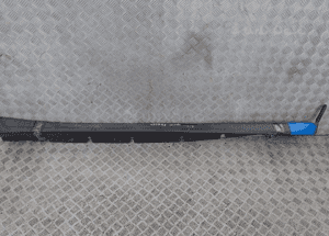 MB944768 nakladka progu prawa mitsubishi carisma 1