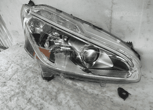 Peugeot 208 lift soczewka led lampa prawy przód prawa przednia reflektor 2