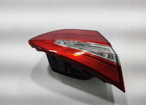 Lampa lewa tył tylna w klapę kia rio iii 92403-1W2 2011-2017 4