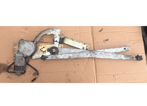 Podnośnik szyby prawy przedni LAND ROVER DISCOVERY 1 I 200Tdi 1994-1998