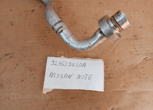 Przewód rurka klimatyzacji Nissan Note E11 924509U20A 10