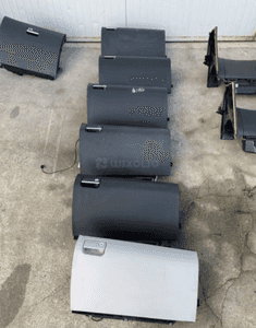 MERCEDES  ml gl 164 schowek pasazera Europa czarny szary 1