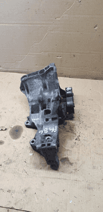 Podstawa łapa alternatora Audi A4 B6 1.9 TDI 036903143B 3