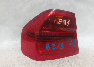 Lampa tylna lewa tył lewo bmw E90 1