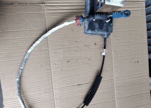 Citroen C5 III 3.0 V6 HDI lewarek wybierak biegow 2